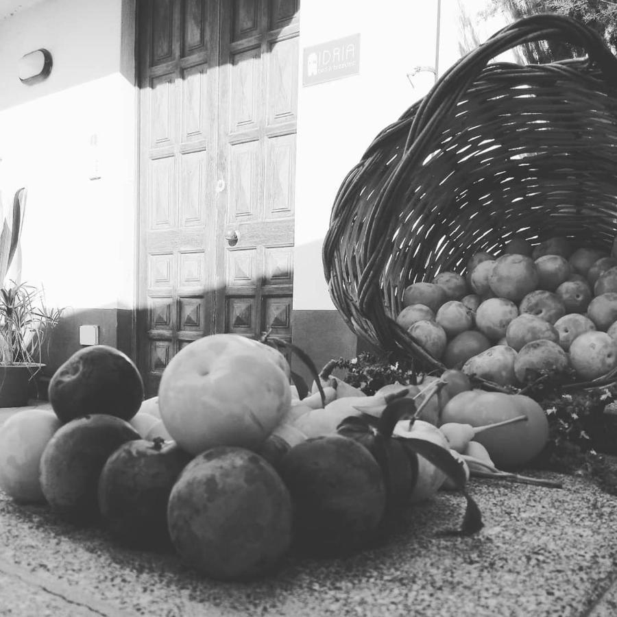 Idria B&B Barcellona-Pozzo di Gotto Bagian luar foto