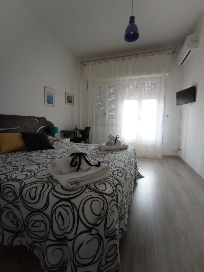 Idria B&B Barcellona-Pozzo di Gotto Bagian luar foto