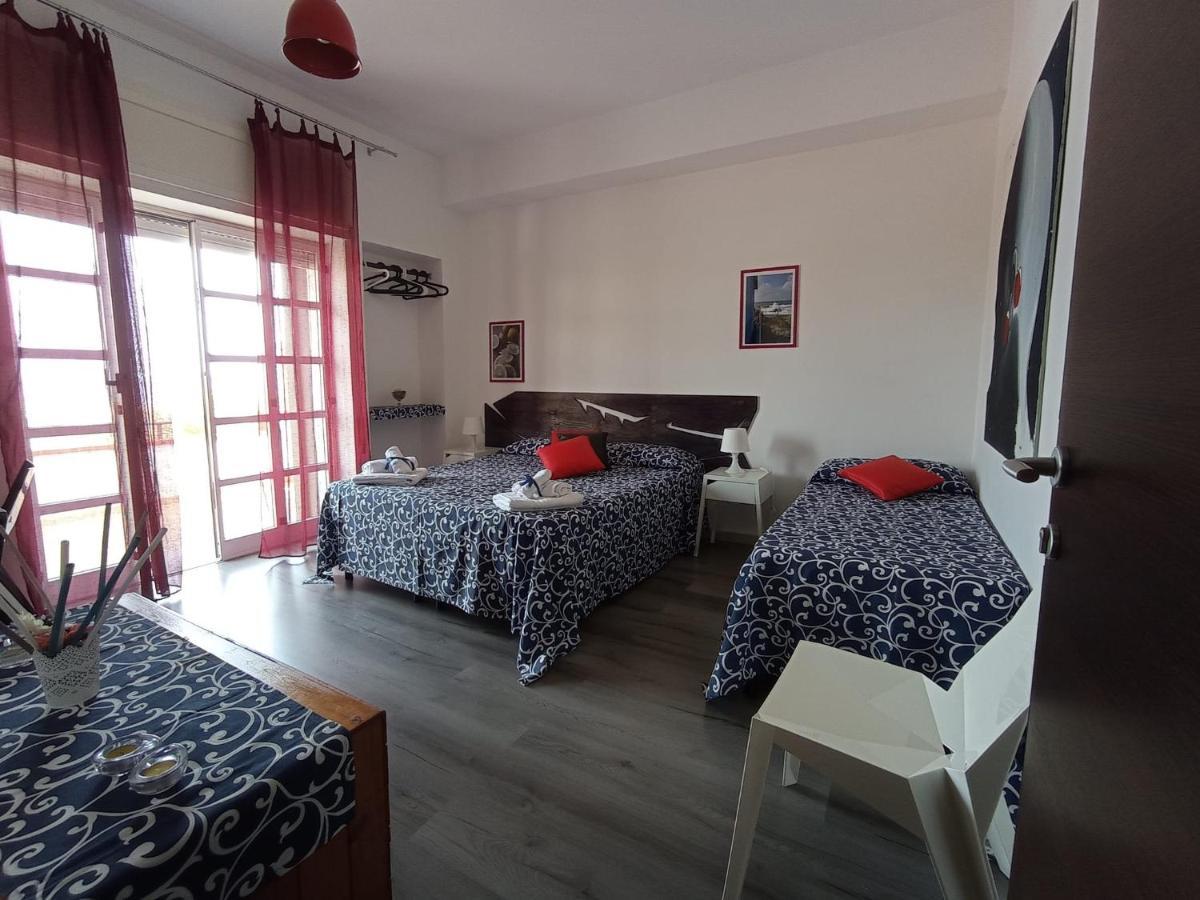 Idria B&B Barcellona-Pozzo di Gotto Bagian luar foto