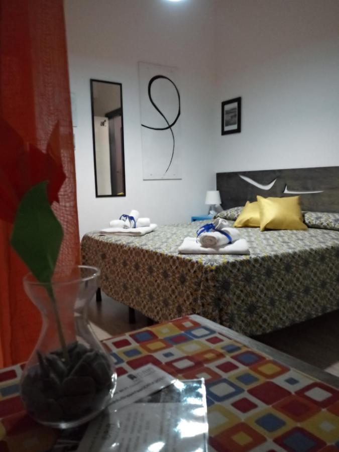 Idria B&B Barcellona-Pozzo di Gotto Bagian luar foto