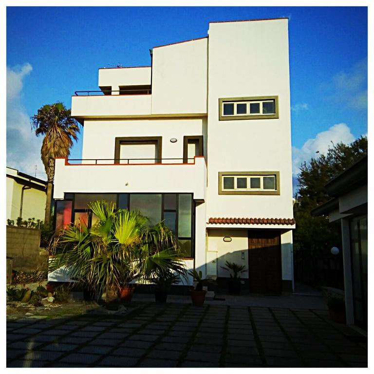 Idria B&B Barcellona-Pozzo di Gotto Bagian luar foto